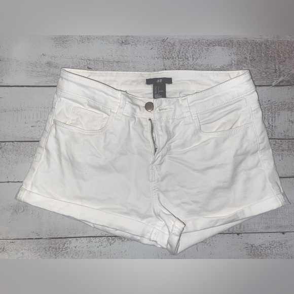 H&M white jeans, shorts, size 2 - Picture 1 of 3